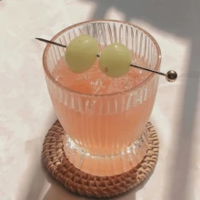 1pc Curved Vertical Striped Glass Cup, High Quality Glass Cup, Elegant Round Vertical Striped Cup, Whiskey Glass, Coffee/Milk Cup - Clear - View 7