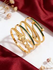 4件套 - 多功能金手镯套装，铜手镯+不锈钢手镯，绿色锆石+雕刻设计，经久耐用不褪色，通勤和约会时引人注目。 - 金色 - 查看 7