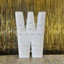 点亮你的派对！92厘米/3英尺发光字母灯牌，派对拍照道具，暖黄色发光字母派对装饰，适用于生日、婚礼、毕业典礼、情人节派对装饰，派对用品 - 白色 - 查看 21