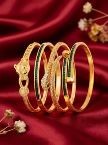 4件套 - 多功能金手镯套装，铜手镯+不锈钢手镯，绿色锆石+雕刻设计，经久耐用不褪色，通勤和约会时引人注目。 - 金色 - 查看 5