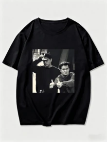 Men's T-Shirt With Chandler Bing Friends TV Show Graphic, Unisex, Short-Sleeved, GIFT For Fans, Graphic Print Design, Casual Men's T-Shirt. - 黑色 - 查看 1