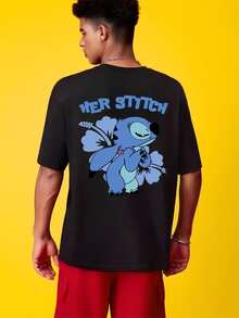 A Disney Fashion-Style Matching Couple's T-Shirt, Featuring Designs From *Lilo & Stitch* And *Angel*, With A Unique And Niche Cartoon Print Design.  This Casual Summer T-Shirt Is Suitable For Both Men And Women, Features A Round Neck, Slightly Stretchy Fabric, And Heat-Press Printing Details – A Perfect Valentine's Day Gift. - 男士-黑色 - 查看 2