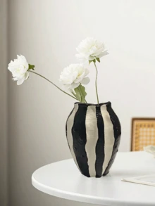 1 szt. Czarno-biały ceramiczny wazon w paski w stylu boho, nowoczesny mały wazon na kwiaty, odpowiedni do włożenia stroików, dekoracja do salonu, stolika kawowego lub regału, również świetny prezent, wazon w stylu boho, wazon z żebrowaną fakturą, dekoracja wazonu - Wzór czarno-biały - Zobacz 9