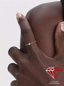 1枚925纯银莫桑石时尚四叶草可调节戒指，精美首饰，适合女性日常佩戴、派对、婚礼和宴会等场合。 - 銀色 - 查看 1