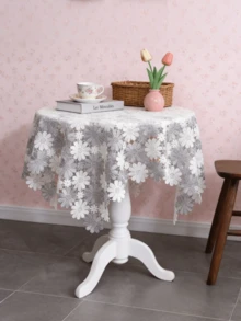 HXARTMIS 1 chiếc khăn trải bàn hình chữ nhật hai màu trắng và xám khoét rỗng họa tiết hoa hướng dương trang nhã, khăn trải bàn vuông, khăn trải bàn hình chữ nhật bảo vệ bàn ăn, khăn trải bàn trang trí hình chữ nhật bằng vải, khăn trải bàn nhà bếp bằng nhựa, khăn trải bàn viền thêu, tấm phủ mặt bàn, khăn trải bàn nhà bếp bằng nhựa, dễ lau chùi và tái sử dụng, khăn trải bàn chống trượt bảo vệ. Thích hợp cho phòng ngủ, phòng khách, nhà bếp, phòng ăn. - Xám - Xem 12