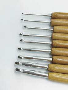 2.0-6.0mm Silver Head Round Wooden Handle Bamboo Crochet Hooks, Suitable For Various Yarn Thickness, Non-Slip, Usable All Year Round - Round Wooden Handle Silver-headed Crochet Hook - View 9