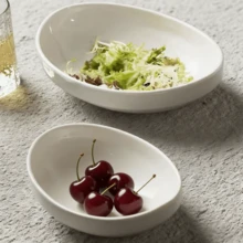 陶瓷沙拉和意大利面碗，不对称形状餐盘，适用于厨房、酒店、餐厅、派对和日常使用 - 白色 - 查看 3