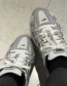 Giày chạy bộ cổ thấp Nike thời trang & thoải mái, chất liệu vải và da bền chắc, dành cho nam, màu xám bạc. - màu xám bạc - Xem 7
