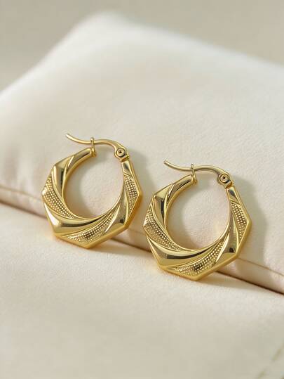 Fashionable Women's Gold Hoop Earrings - Square Link Earrings. Allergic-Resistant Circular Earrings. Fashionable Gold Earrings For Women. Perfect Hoop Earrings. Birthday Gift Idea. Creative Design.