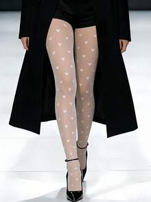 优雅自信的白色连裤袜，饰以精致的心形图案，是浪漫的办公室着装之选。 - 白色 - 查看 7