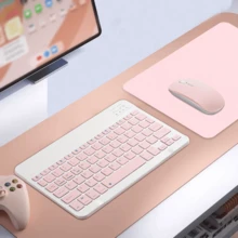 带鼠标和鼠标垫组合的蓝牙键盘，便携式无线键盘（150mAh）鼠标套装，兼容三星平板电脑、Apple iPad 13+、智能手机、Android、Windows（粉色） - 粉色 - 查看 3