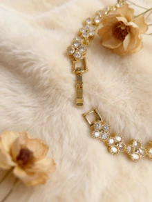Chic Dainty Flower Rhinestone Bracelet – Add A Touch Of Glitter To Your Outfit - Gold - View 5