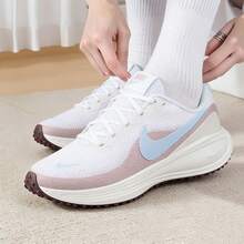 Nike女鞋運動鞋2026全新REVOLUTION 8緩震輕便透氣公路跑步鞋HJ8485-106 - 白色 - 查看 4