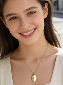 Charm-In Dây chuyền mặt hình oval mạ vàng dành cho nữ, thiết kế trơn bóng điểm xuyết đá Zirconia, chiều dài dây có thể điều chỉnh từ 50-55cm, phong cách tối giản thanh lịch, phù hợp để đeo hàng ngày và phối lớp, món quà lý tưởng cho bạn gái hoặc bạn thân. - Vàng - Xem 2