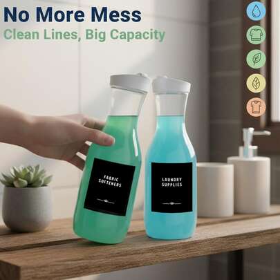 2个带标签的洗衣液分配瓶，洗衣房收纳整理，适用于粉状洗衣液和柔顺剂，易于控制用量，方便倾倒洗衣液而不溢出，适用于日常洗衣和储存。