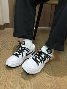 Nike Jordan Stadium 90 织物合成皮革圆头系带低帮休闲鞋，男款，白色和黑色 - 白黑 - 查看 7