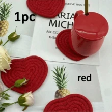 Estos posavasos con forma de corazón pueden proteger eficazmente su superficie de mesa del impacto de tazas calientes, bebidas frías y manchas de agua. El diseño texturizado o antideslizante en la parte inferior evita que los posavasos se deslicen, lo que hace que sus bebidas sean talla grande estables en la superficie lisa. Con un diseño de corazón lindo y de líneas limpias, estos posavasos le dan un toque cálido y elegante a cualquier entorno. - Multicolor - Ver 16