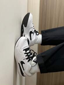 Nike Jordan Stadium 90 织物合成皮革圆头系带低帮休闲鞋，男款，白色和黑色 - 白黑 - 查看 9