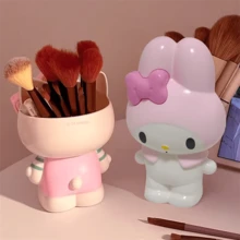 SANRIO （已授权）- 多功能收纳卡通创意简约桌面笔筒，化妆刷收纳管，桌面摆件，精美节日礼物笔筒，大容量办公桌整理刷DIY收纳管，塑料材质，小巧设计 - 彩色 - 查看 4