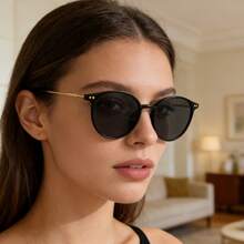 1pc Women's Fashionable Retro Chic Eyeglasses - Black - View 1