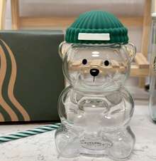 New! 2025 Limited Edition Starbuck Christmas Green Hat Bear Cold Glass Cup With Straw. Coffee Cup, Cold Drinks. Wonderful Gift For Girlfriends, Boyfriends, Lover, Sisters, Friends And Student. 20oz / 591ml - 北美綠小熊 - 查看 6