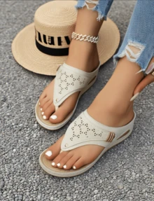 Summer Fashion New Thick - Soled Wedge Women's Sandals, Hollow And Breathable, Comfortable And Versatile For Beach Vacations And Casual Wear, Suitable For Daily Shopping Trips - White - View 4