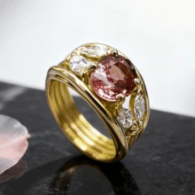 优雅的波西米亚风宽铜圈耳环，饰以花叶立方氧化锆，适合婚礼、休闲派对、周年纪念日和特殊场合佩戴，是理想的珠宝礼物之选。 - 戒指 - 查看 9