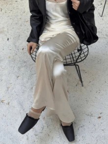 Women Satin Silk Wide Leg Pants Casual Elastic High Waist Solid Color Loose Fit Lounge Pants Office Ladies Work Trousers Daily Sleep Pants Y2K Streetwear - 杏色 - 查看 2