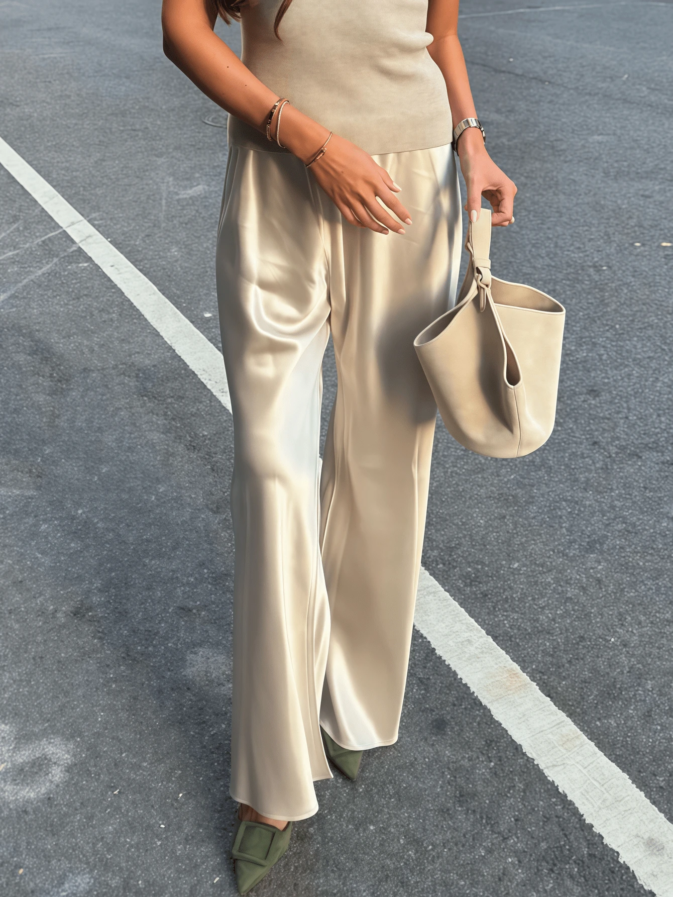 Women Satin Silk Wide Leg Pants Casual Elastic High Waist Solid Color Loose Fit Lounge Pants Office Ladies Work Trousers Daily Sleep Pants Y2K Streetwear - 杏色 - 查看 1