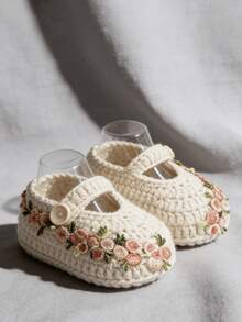 1 Pair Handmade Crochet Infant Shoes, Beige With Floral Embroidery, Mary Jane Style With Buckle Closure - Beige - View 3