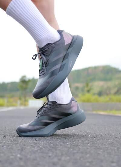  Zapatillas de running cómodas, antideslizantes Adidas Adizero SL para hombres (carreras de larga y corta distancia)