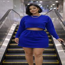 Conjunto Babado é a escolha perfeita para quem ama estar na moda com estilo e conforto. Composto por saia gringa super na moda e cropped manga longa - Azul Royal - Visão 4