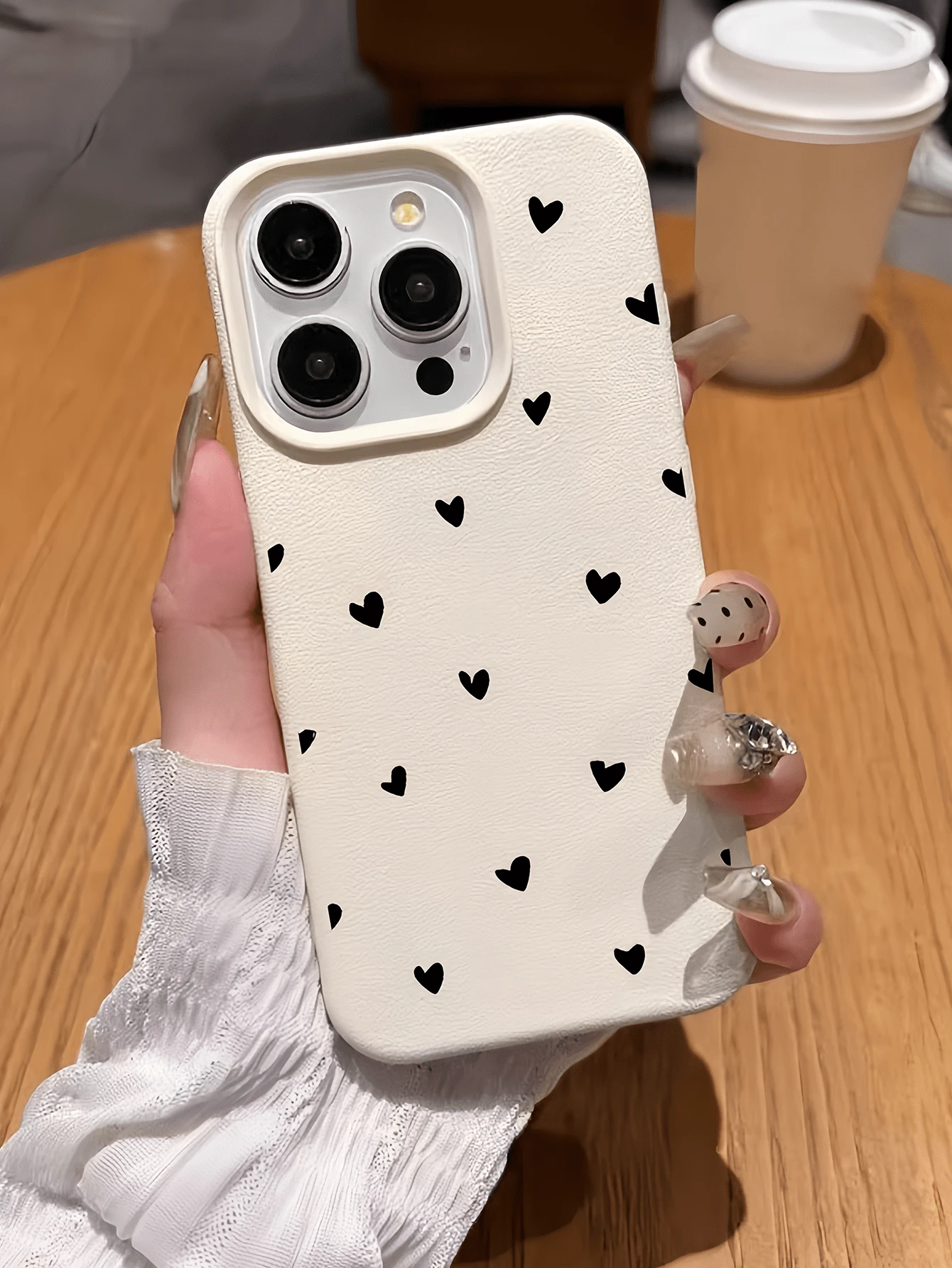 1 pieza Funda de teléfono a prueba de golpes de cobertura total de TPU con patrón de corazón blanco y negro minimalista, compatible con Apple 17, 16, 15, 14, 13, 12, 11 Pro Max, Air y Series - Multicolor - Ver 1