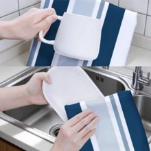 MEMNUN 2条简约海军蓝几何花卉印花厨房毛巾，15.75*23.62英寸（40*60厘米），超柔软吸水超细纤维抹布，现代厨房装饰，烹饪烘焙茶巾，手巾，厨房配件，可机洗，适用于餐厅、厨房、日常装饰和礼品，四季皆宜。 - 彩色 - 查看 9