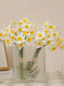 人造水仙花，黄色水仙花束，手工制作，适用于婚礼花艺布置、家居桌面装饰、摄影道具，可用于婚礼装饰、家居装饰、人造花卉摆设等。人造花束易于造型，营造温馨氛围。 - 彩色 - 查看 6