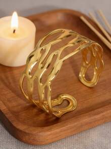 VceTd 1 pieza Brazalete de acero inoxidable con diseño hueco y exagerado, con estilo de metal líquido, adecuado para que las mujeres lo usen en la playa, vacaciones o tiempo libre - Amarillo Oro - Ver 8