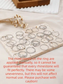 Set de 28 piezas de anillos con diseños de corazón y geométricos con rhinestones de moda para mujeres - Plateado - Ver 5