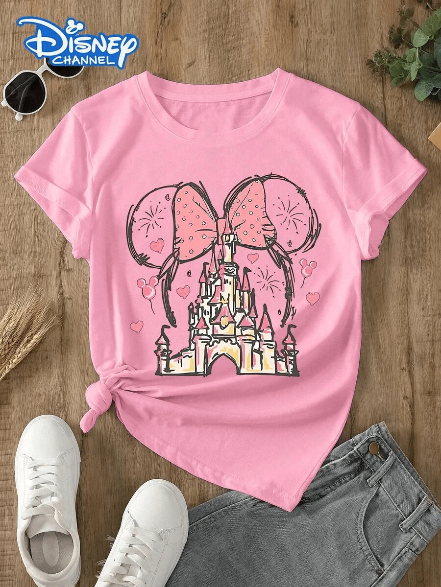 Disney Licensed , This Women's Summer Cotton T-Shirt Features A  Castle, Fireworks, And  Head Decorations On The Front, Creating A Dreamy -Themed Atmosphere. Suitable For Everyday Wear, It Makes An Ideal Valentine's Day Gift For Friends And Family. Women's, Spring Women's Clothing, Comfortable And Gentle On The Skin, Perfect For Going Out. - 粉色 - 查看 1