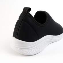 Women Wedge Sneakers - 黑與白 - 查看 4