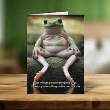 1pc Funny Frog Sitting Greeting Card, Suitable As Gift For Brother, Friend, Uncle, Dad, Grandpa, Brother-In-Law - View 4