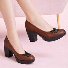 Thick Heel Shoes With Detail And Platform - Brown - View 4