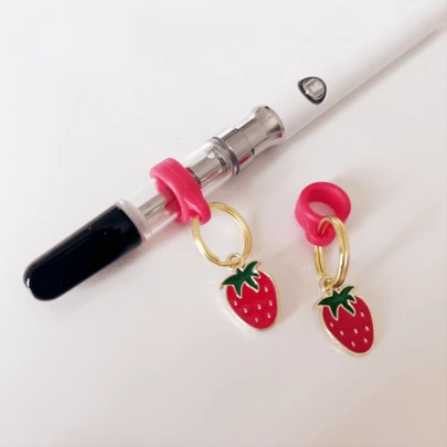 2pcs Mixed Color Anti-Lost Anti-Slip E-Cigarette Pendant, Suitable For Pens And E-Cigarettes, 420 Accessories, 510 E-Cigarette Battery Pendant