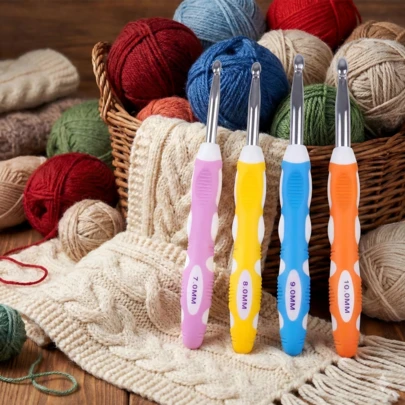 4pcs Large Size Metal Crochet Hooks, Ergonomic Non-Slip Rubber Handle Crochet Needles, 7mm 8mm 9mm 10mm Extra Long & Thick Metal Crochet Hooks, Suitable For Knitting Sweaters, Carpets, Large Crochet Projects, Essential DIY Tool For Beginners And Experienced Users