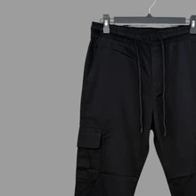 MEN'S CARGO STREET PANTS DARK KHAKI Cargo Twill With Elastics - màu đen - Xem 4