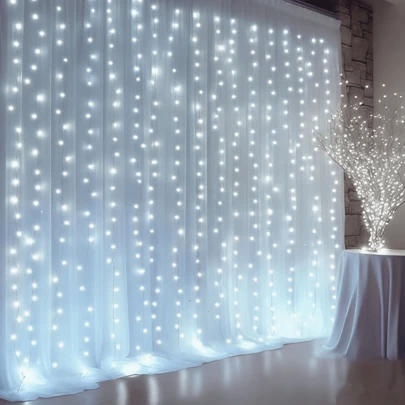 Đèn dây trang trí tạo không khí tiệc cưới, trang trí ngày Valentine, đèn trang trí sân vườn, trang trí tường, đèn dây trang trí vòng hoa ngày lễ, đèn dây trang trí ngày lễ, đèn rèm tạo không khí lãng mạn cho phòng ngủ, trang trí ban công, trang trí sân, đèn dây trang trí tiệc sinh nhật, đèn rèm điều khiển từ xa 8 chế độ chiếu sáng, đèn trang trí cắm trại, quà tặng năm mới, đèn trang trí buổi hẹn hò và bữa tối gia đình.