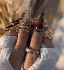 NailChic 10 PCS Handmade Stiletto Press-On Nails | Antique Dark Romance Luxury Tortoiseshell Acrylic Nails, 3D Sculpted Blossom & Gilded Ornament Inlaid Statement Art - Nhiều màu - Xem 2