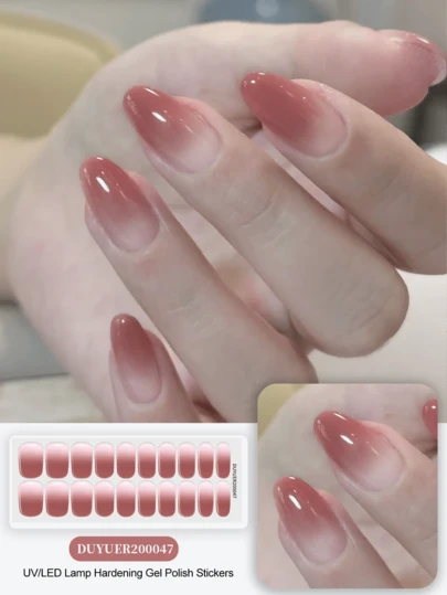 20片半固化凝胶美甲贴，沙龙级品质，持久耐用，易于粘贴和卸除，需使用UV灯固化。