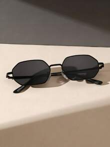 Retro Gray Polygon Frame Glasses - Grey - View 3