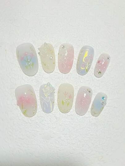 10片纯手工制作的中长椭圆形美甲，粉色、紫色、黄色、蓝色和绿色闪光美甲，带有花朵图案，精致可爱，Y2K风格，柔和闪光，适合女性和女孩，春夏秋冬皆宜，节日和日常生活均可使用。