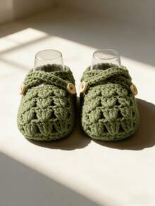 1 Pair Handmade Infant Booties, Crocheted Light Purple Shoes With Buckle Details, Suitable For Infant Sizes - Army Green - View 2